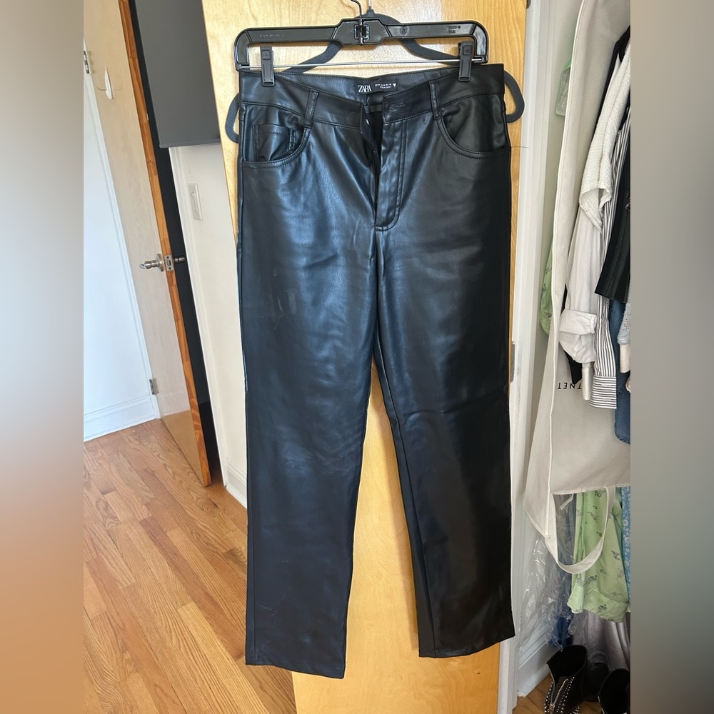 ZARA faux leather pants size M. Excellent condition